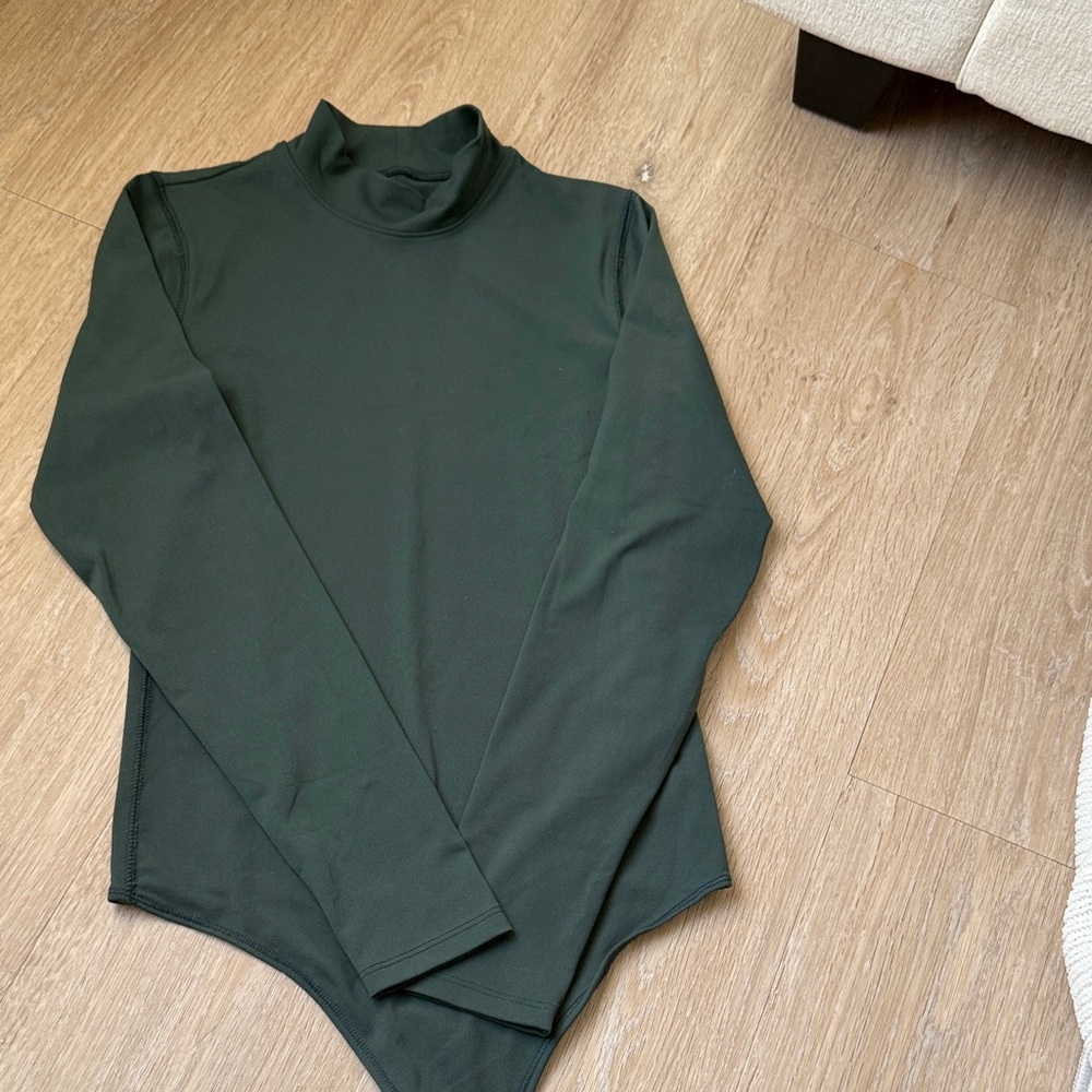 NWOT Abercrombie Bodysuit size S